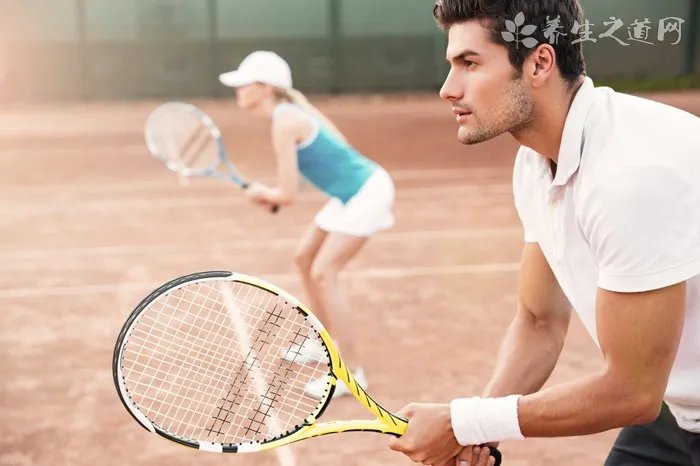 羽毛球拍经常断线跑线原因分析