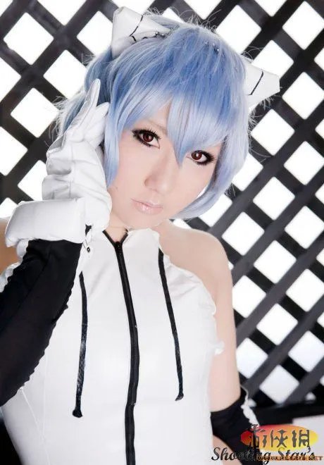 EVA爆乳凌波丽 性感女神让你惊心动魄