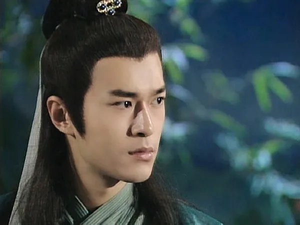 古天乐照片对比差别大  黑白反差鲜明