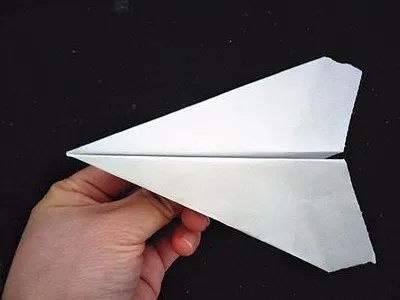 “开学第一课”中的歼15纸飞机怎么折