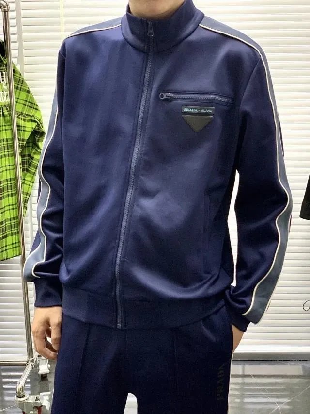 普拉达的服装风格是什么？