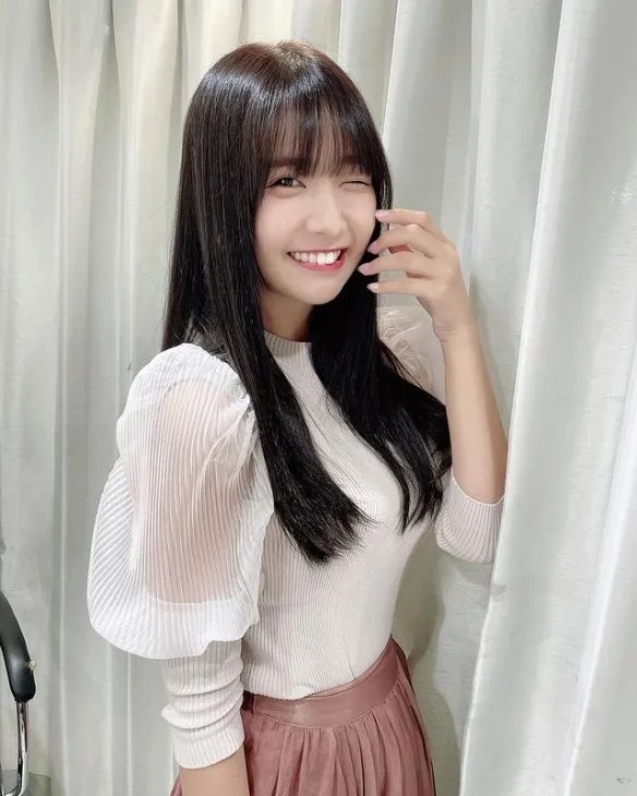 轻熟女的诱惑你能抵挡吗？11区萌妹天羽希纯海量写真