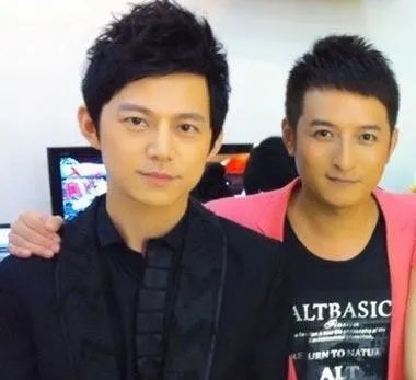 娱乐圈中有哪些好闺蜜，好兄弟？