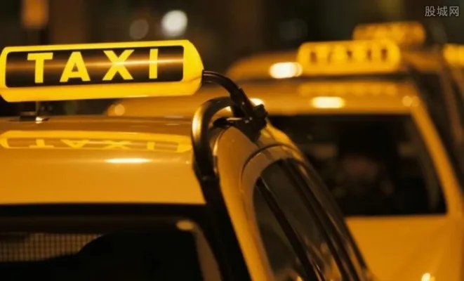 史上最牛公交哥的回家路：7天转了35趟公车