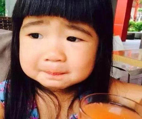 曹格女儿Grace大变样，姐姐这般容颜还会有人说她丑吗？