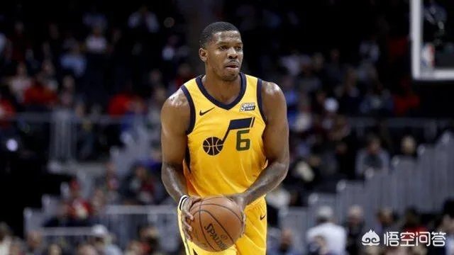 火箭签下约翰逊和赖特的话,周琦会不会成为第三个拥有总冠军戒指的中国人?