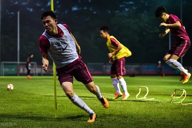 李帅的实力不错，为什么没能在恒大获得主力位置？