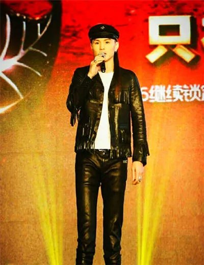 中国好声音张玮没离开过歌词内容 揭秘他的辛酸追梦史