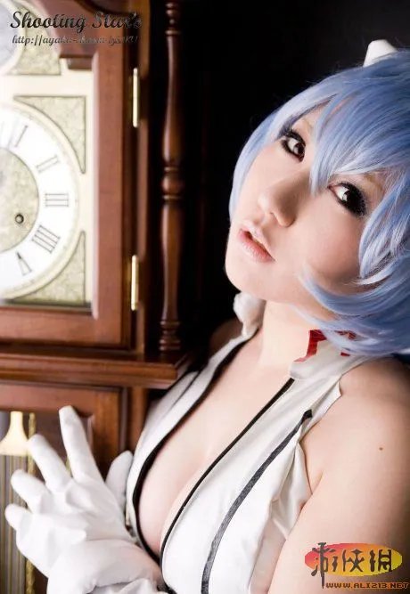 EVA爆乳凌波丽 性感女神让你惊心动魄