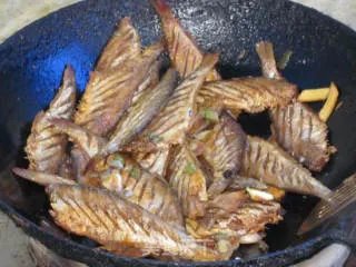 香酥糖醋马口鱼