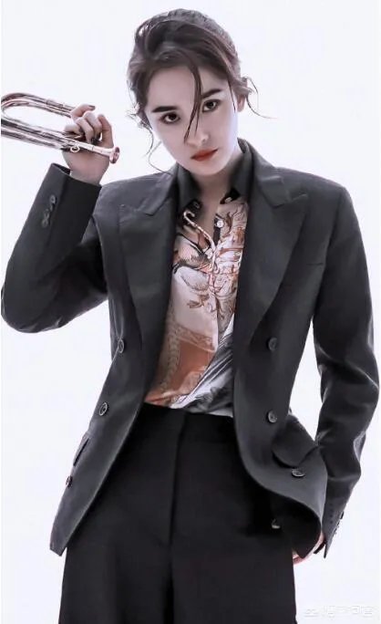 哪些发型适合上班族女生？