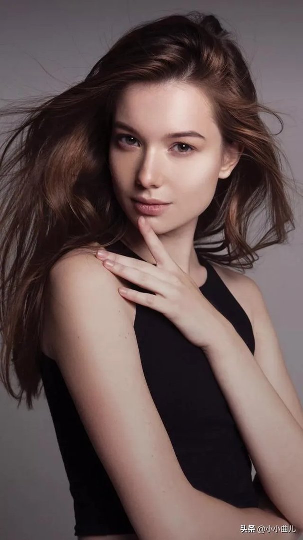 为何中国有那么多的音乐公司，可是音乐市场还是不景气？