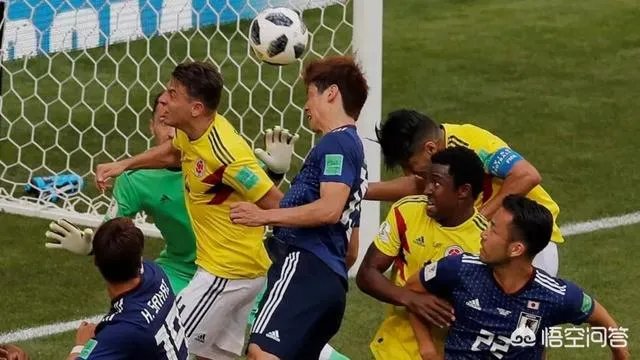 如果中国队11人跟10人哥伦比亚踢比赛，你觉得能赢吗？