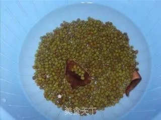 清热解毒 乳鸽绿豆汤