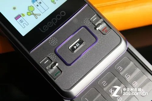 滑盖T9键盘 多主题音乐机Leepoo E6评测