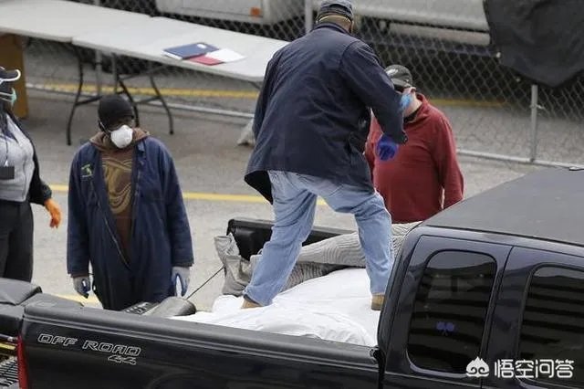 4月27日美国新冠肺炎确诊超96万，加州民众抗议「居家令」多人被捕。目前美国情况怎样了？