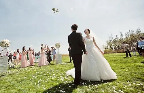 婚礼歌曲大全浪漫温馨 2017年浪漫婚礼歌曲推荐