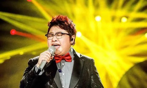 韩红热衷慈善，却遭不法分子冒充，韩红发声明的背后藏着多少心酸？