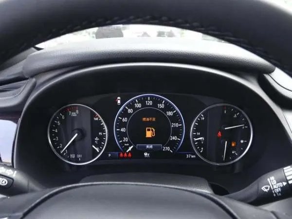 不到22万的中大型轿车，入门版的别克君越，配置够用吗？