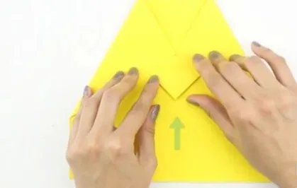 “开学第一课”中的歼15纸飞机怎么折