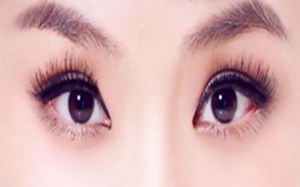 手术去眼袋需要多少钱