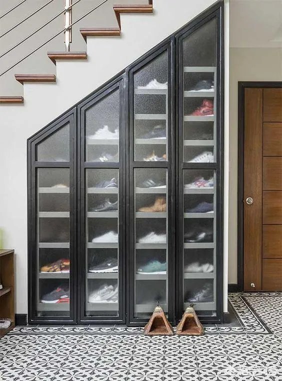 最简单最实用的鞋子收纳方法是什么？有什么辅助物品？