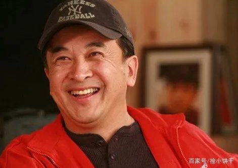 黄宏上午被免职，下午就被带走，如今多年过去了他过得怎么样？