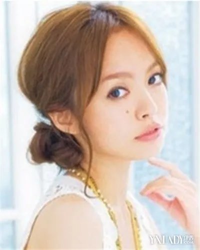 齐肩短发扎法图解4个步骤让你拥有美丽发型