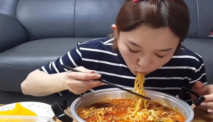 韩国网红Hamzy被公司解约怎么回事 韩国网红Hamzy解约是什么原因