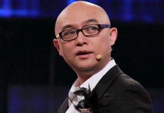 刘鸣炜上《非诚勿扰》，父亲刘銮雄身家百亿，为何24盏灯却灭了22盏？