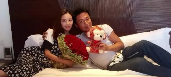 马景涛前妻吴佳尼恋情曝光，新男友是马来西亚小鲜肉，现在如何