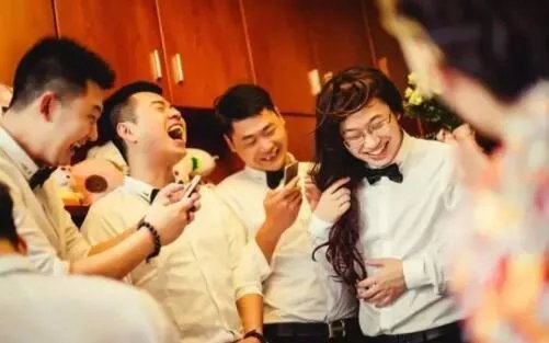 结婚堵门游戏都怎么玩 结婚堵门问新郎什么问题