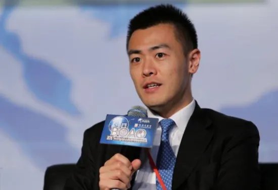 刘鸣炜上《非诚勿扰》,父亲刘銮雄身家百亿,为何24盏灯却灭了22盏?