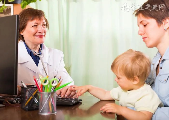 新生儿吐奶块怎么办