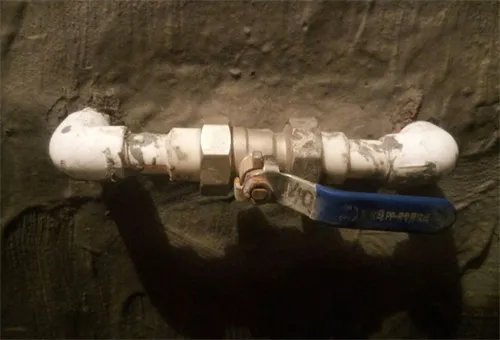 卫生间漏水免砸瓷砖方法是什么