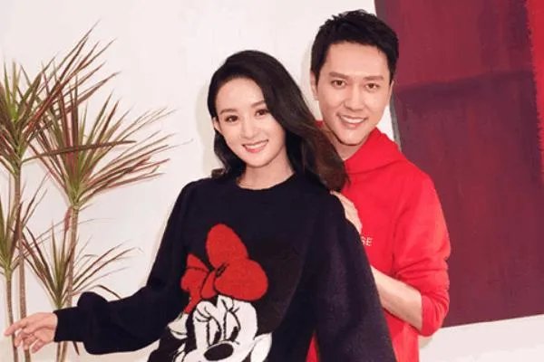 赵丽颖删除所有与冯绍峰有关微博，这是朋友也不做了吗？