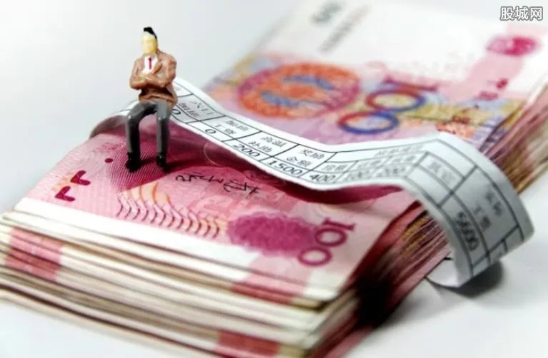 上海最低工资标准2017 你的工资上调了多少？