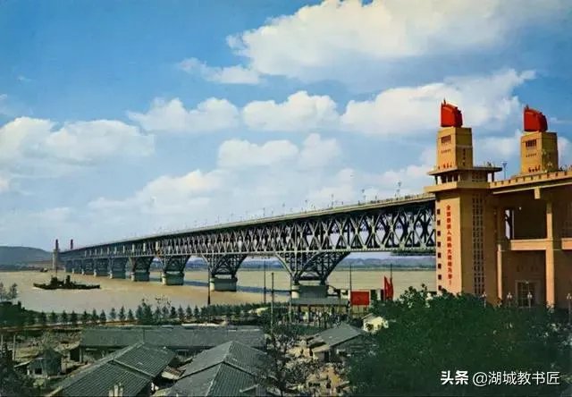 头盔目前价格都在多少钱了？