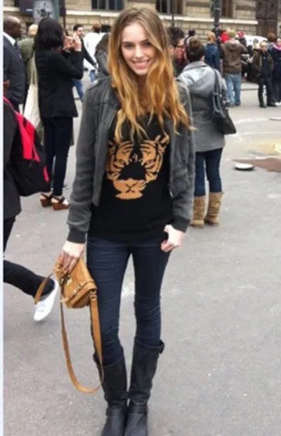 90后超模安西娅全裸写真曝光 身材霸道成时尚