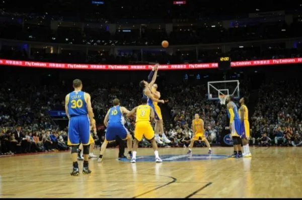 你怎么看待快船淘汰独行侠的结局呢？