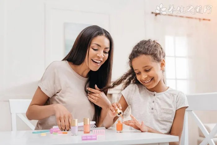 晚上家里飞进蝙蝠是什么征兆,今天晚上有蝙蝠进家里来飞来飞去什么征兆,好