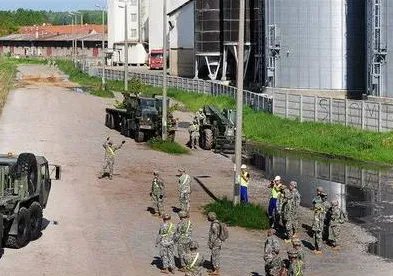 波兰出资多少支持建美军基地？