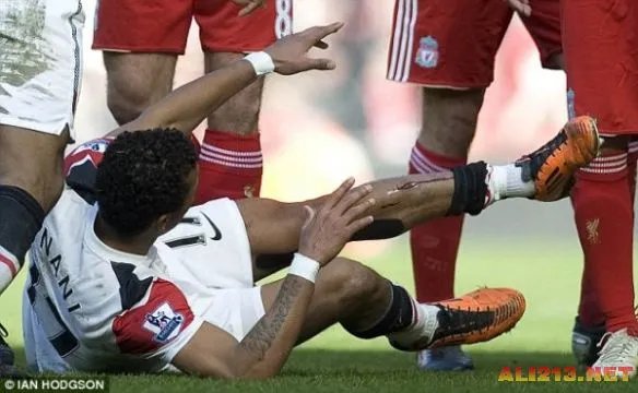 盘点足坛十大假摔王 C罗苏神布教授领衔无罗本