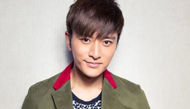 贾乃亮直播带货破亿，你觉得他未来演戏好，还是带货好？