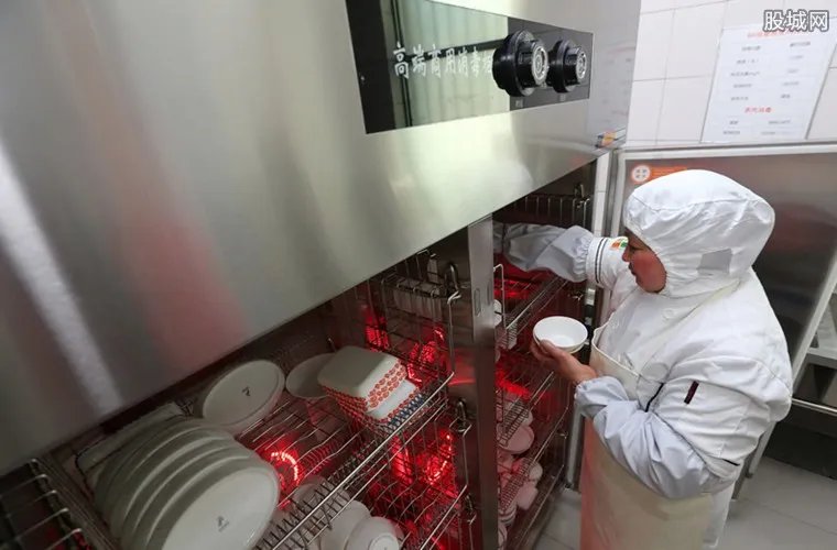 西贝莜面村致歉 继外婆家后又一餐饮集团被曝质量门