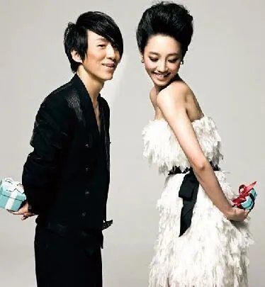 陈羽凡老婆叫什么 与现任妻子同名都叫百合