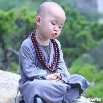 日照香炉生紫烟的下一句是什么？