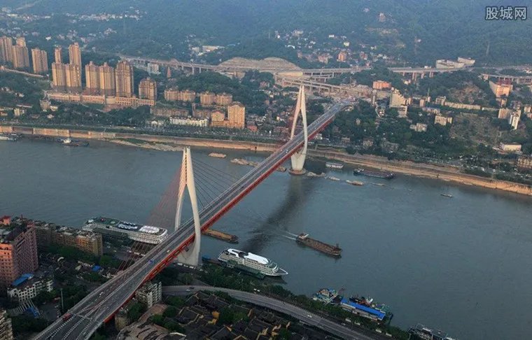 中国堵城排行出炉 原来这个城市比首都还堵