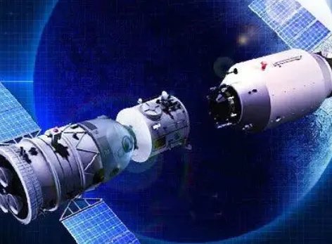 3名航天员在空间站不用值夜班， 那航天员想家了怎么办？