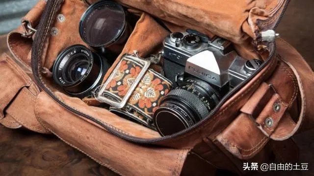 国内有哪些优秀的女摄影师？